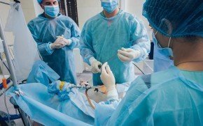 Laparoskopik Cerrahinin Karın İçi Yapışıklıkların Tedavisinde ki Yeri ve Önemi Karın İçi Yapışıklık Nedir